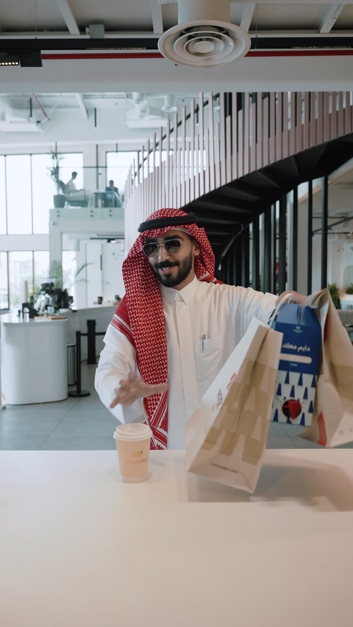 مطاعم ومقاهٍ — 6