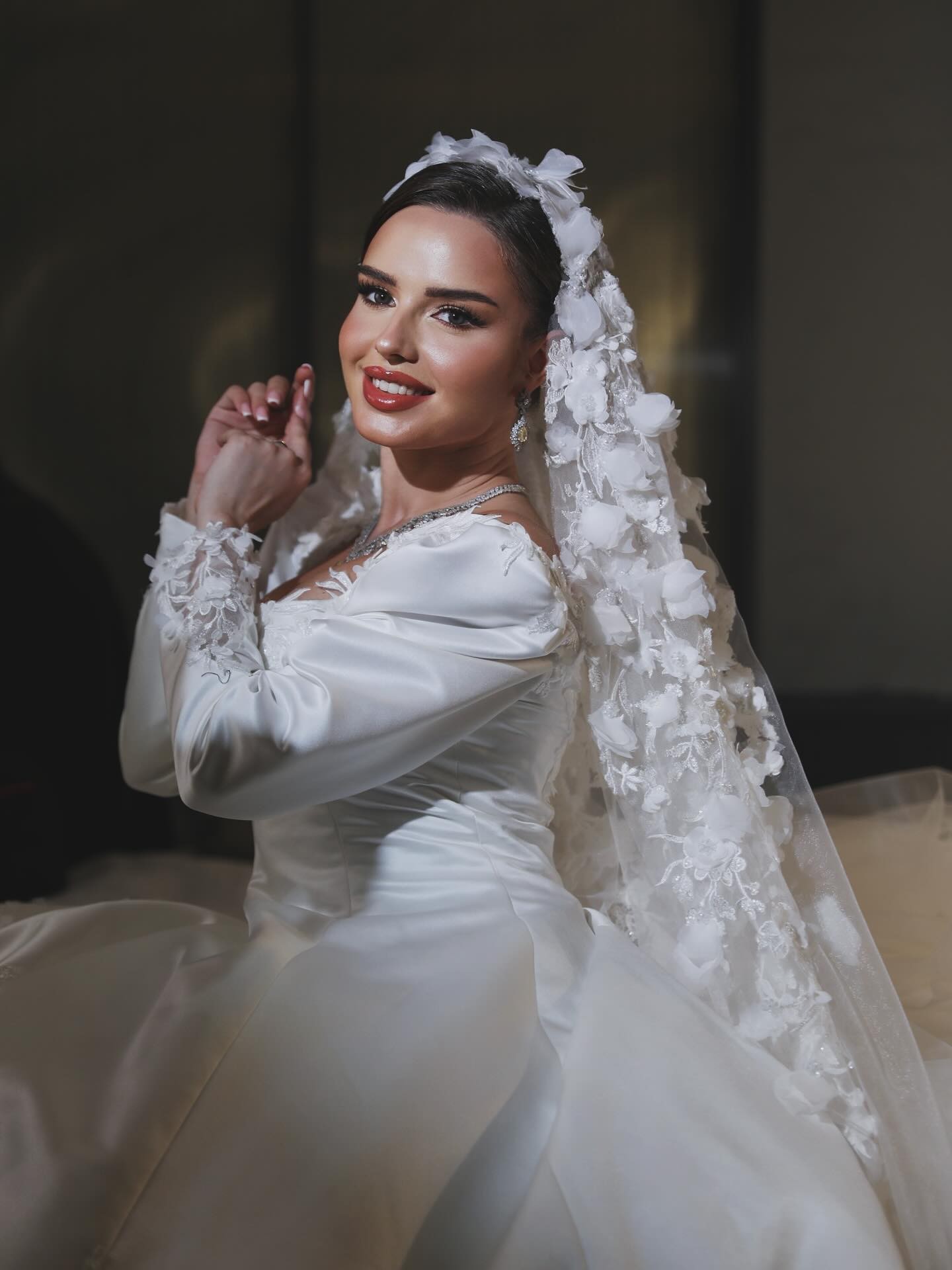 عرائس — 3