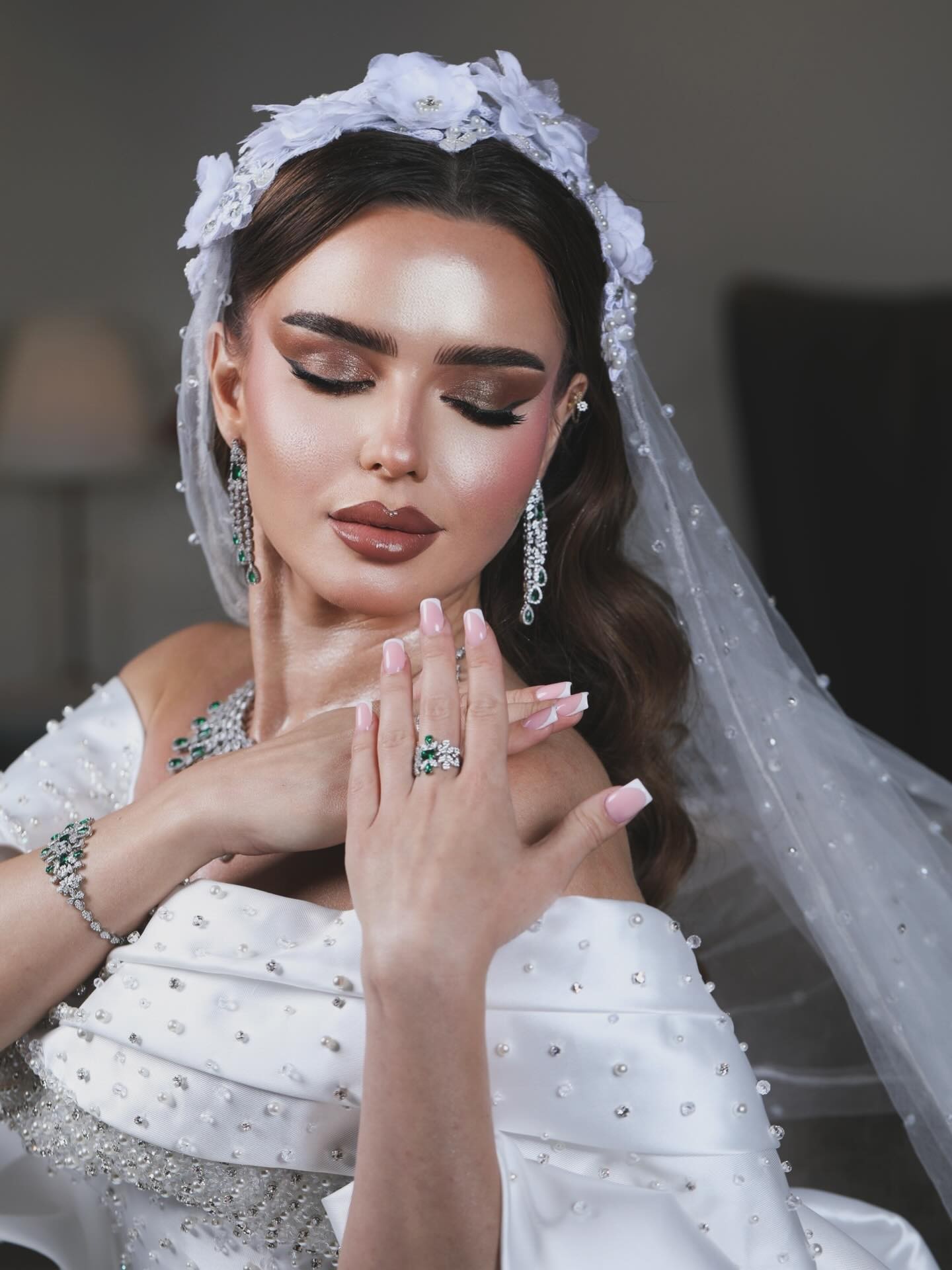 عرائس — 33