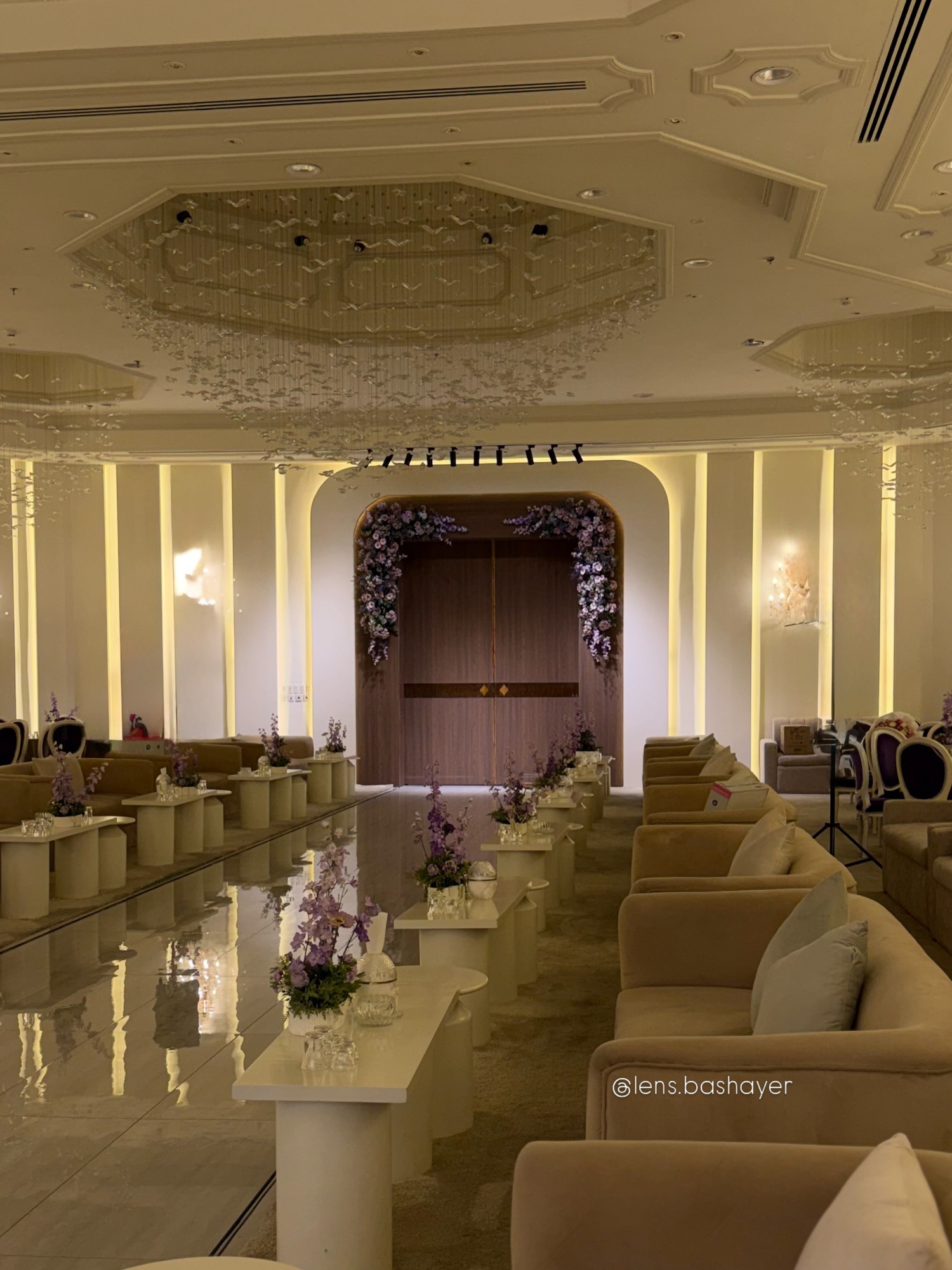 قاعات وأماكن — 15