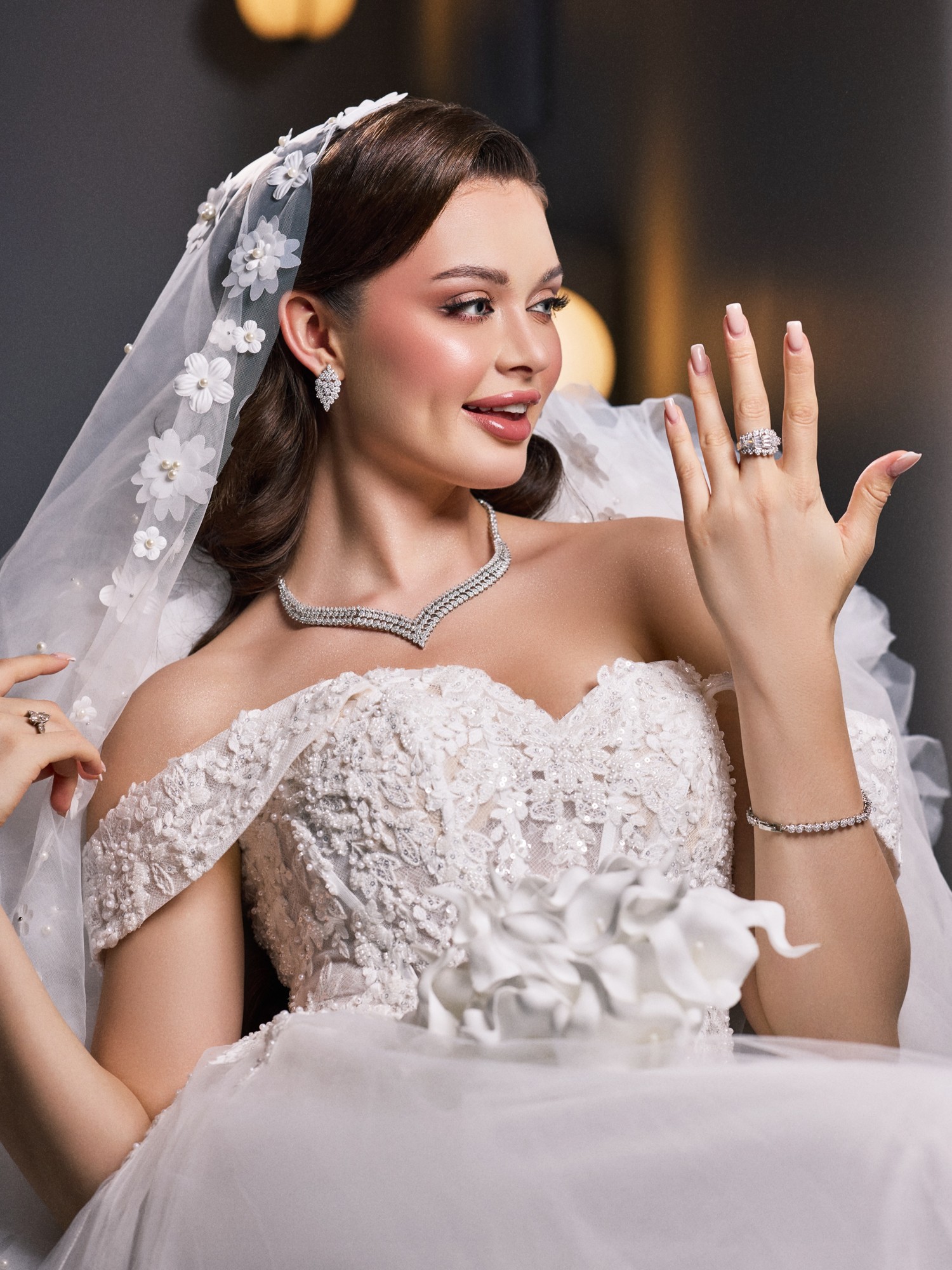 عرائس — 3