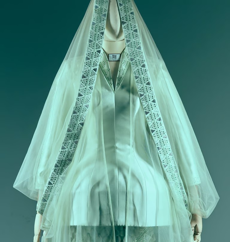 أزياء وهوية بصرية — 2