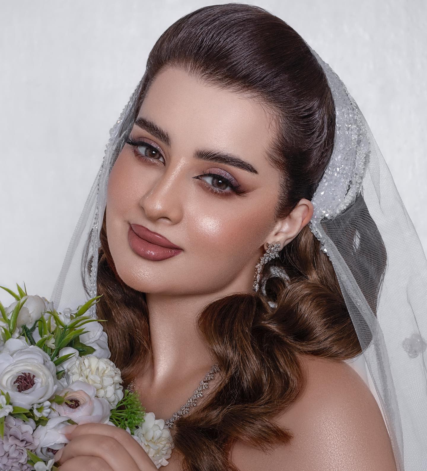 عرائس وبورتريه — 22